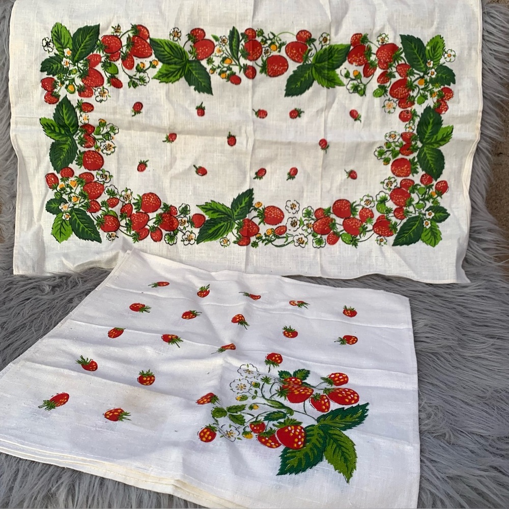 vintage strawberry linen tablecloth and place matching mats